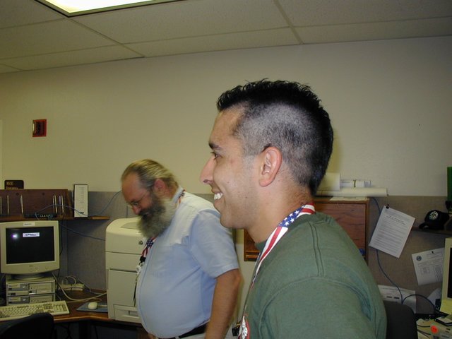 2003/05(May)/Haircuts/640x480_2003-05-08-Haircut-08-Mark-mohawk-Larry.JPG