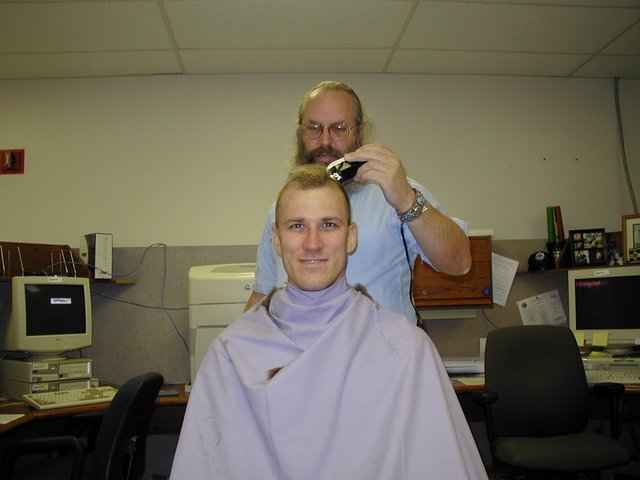 2003-05-08-Haircut-11-Travis-Larry.JPG
