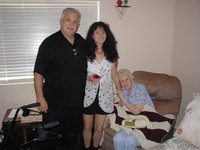 2003-05-30-Las-Vegas-09-Jim-Suzi-Nana.JPG