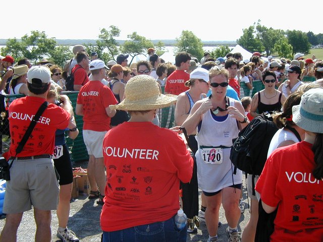 2003-06-08-Danskin-23-suzi-eyes-run-done.JPG