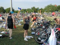2003-06-08-Danskin-04-Janeen-ready-to-bike.JPG