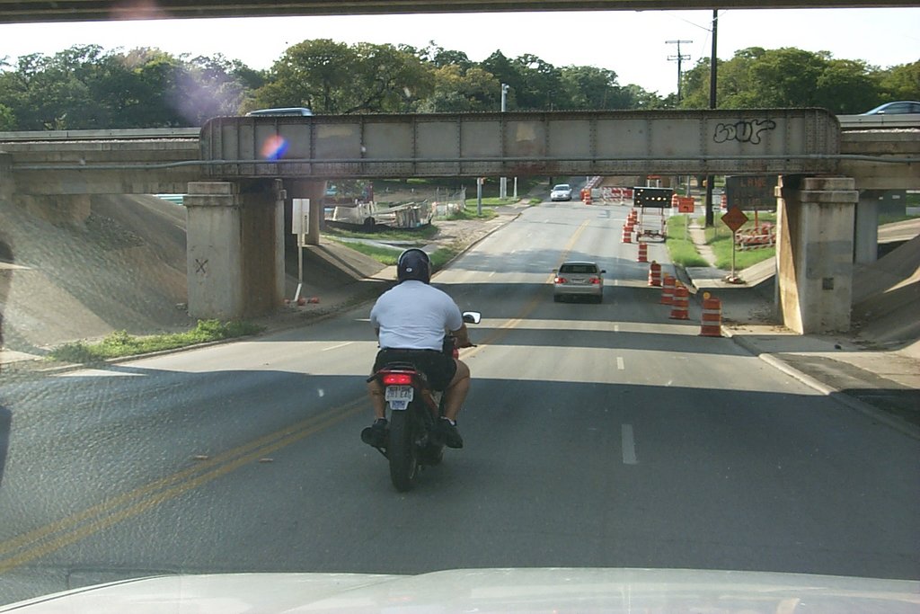 2003/09(September)/Misc/1024x768_2003-09-Jim-motorcycle-2.jpg