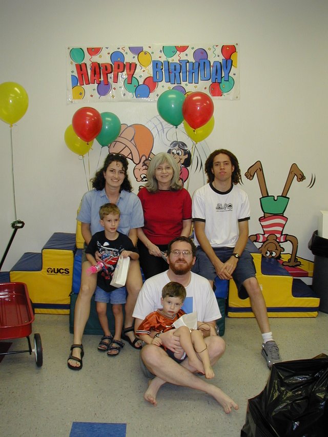 2003-10-05-Chance-Bday-42-Little-Gym-Suzi-Grammy-Mark-James-Dax.JPG