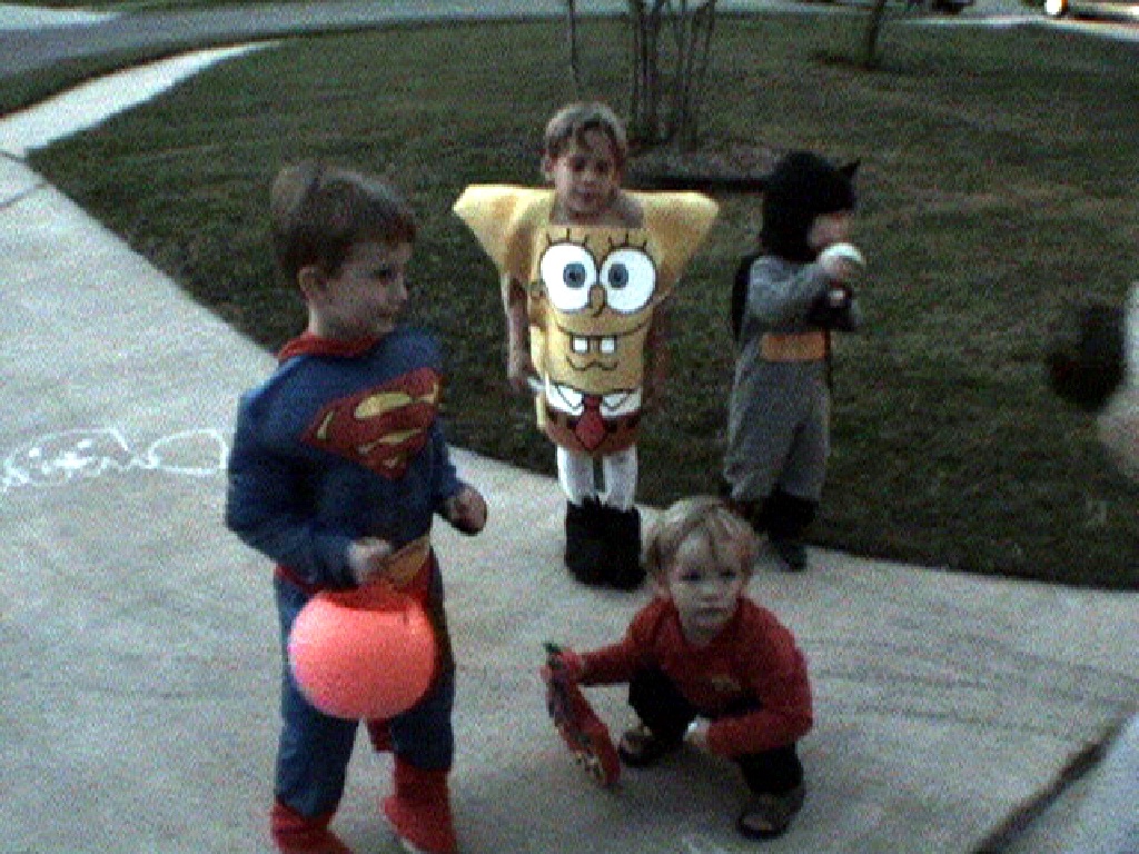 2003/10(October)/Halloween/1024x768_2003-10-31-Halloween-Chance-Dax-Jack.JPG
