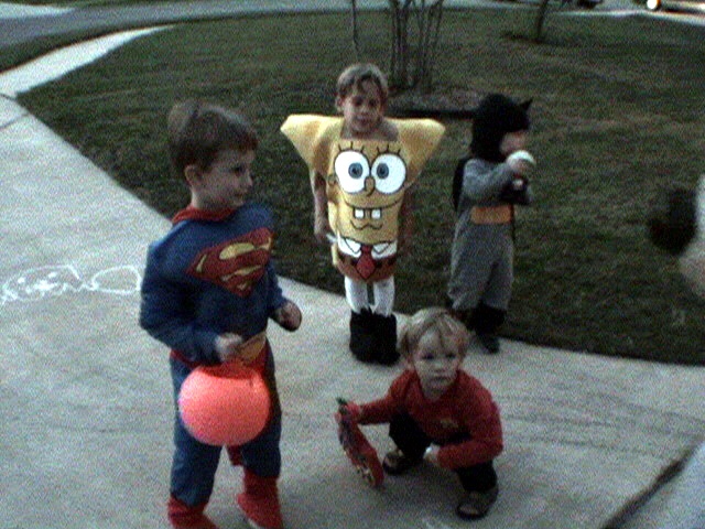 2003/10(October)/Halloween/640x480_2003-10-31-Halloween-Chance-Dax-Jack.JPG