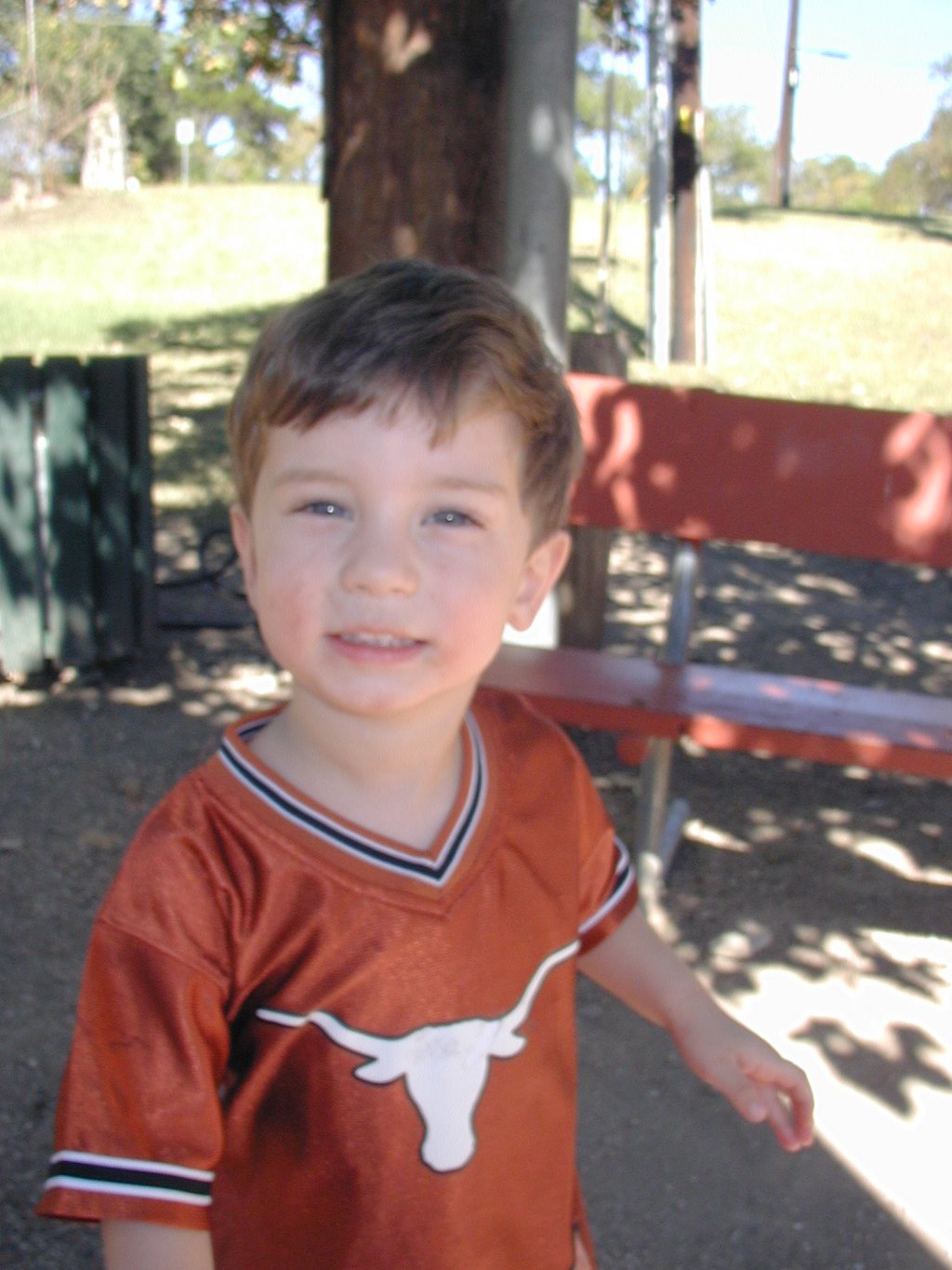 2003/10(October)/Misc/1024x768_2003-10-28-Zilker-park-4-Dax.JPG