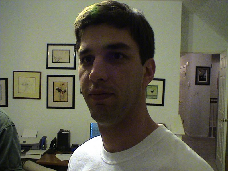 2003/10(October)/Misc/800x600_2003-10-02-Sony-Camcorder-Test-6-Stan.JPG