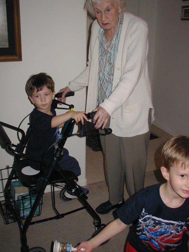 2003-11-05-Las-Vegas-4-Chance-Dax-Nana.JPG