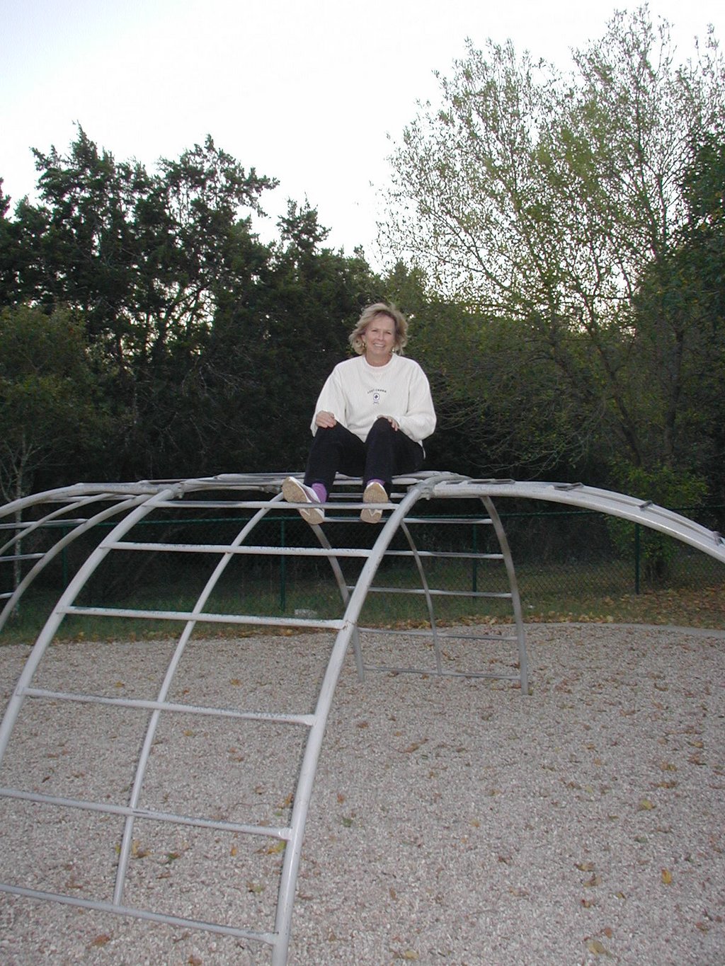 2003-11-27-Thanksgiving-21-park-Janeen.JPG