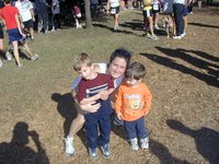 2003-11-27-Thanksgiving-12-Turkeytrot-Suzi-Chance-Dax.JPG