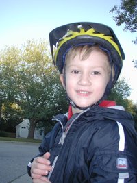 2003-11-27-Thanksgiving-15-bikes-Chance.JPG