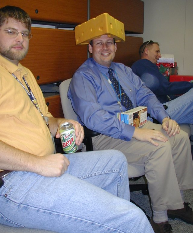 2003/12(December)/AAC-Party/640x480_2003-12-18-AAC-Xmas-11-James-Steve-cheesehead-Ray.JPG