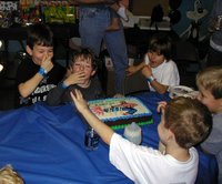 2003-12-13-Aaron-bday-1-cake.JPG