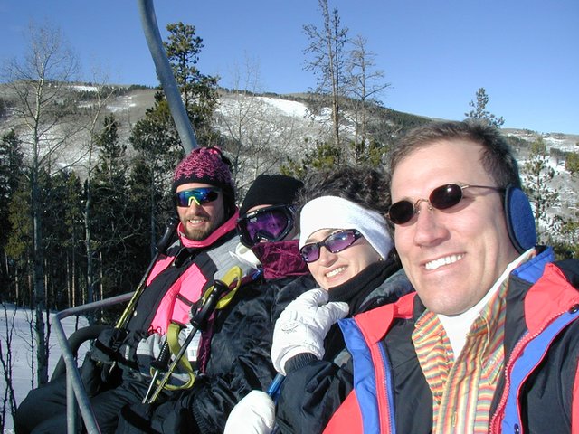 2003-12-19-Beaver-Creek-04-Ren-Marci-Suzi-Travis.JPG