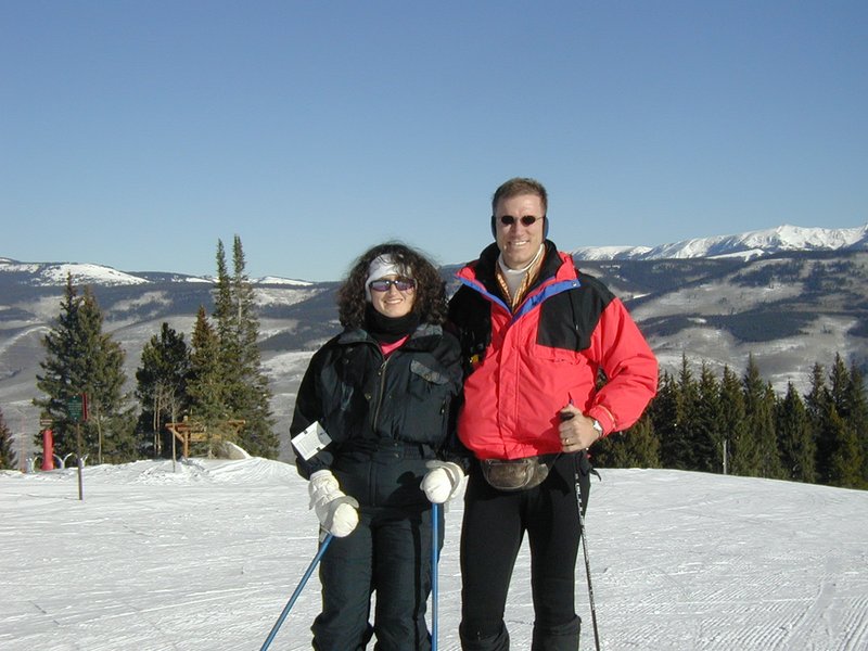 2003-12-19-Beaver-Creek-07-Suzi-Travis.JPG
