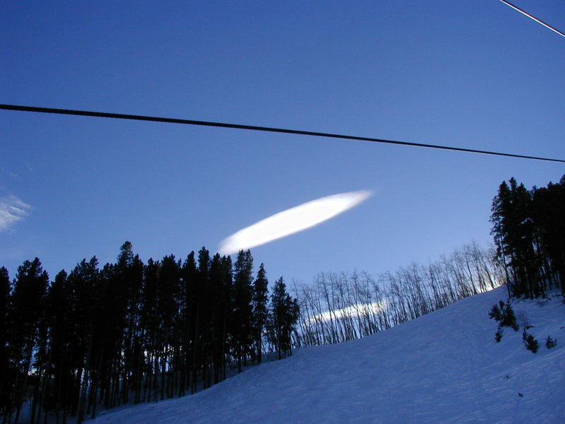 2003-12-19-Beaver-Creek-13-cool-cloud.JPG