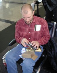 2003-12-18-Austin-Airport-Ren-180s-1.JPG