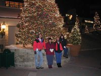2003-12-19-Beaver-Creek-15-Travis-Marci-Ren-Suzi.JPG
