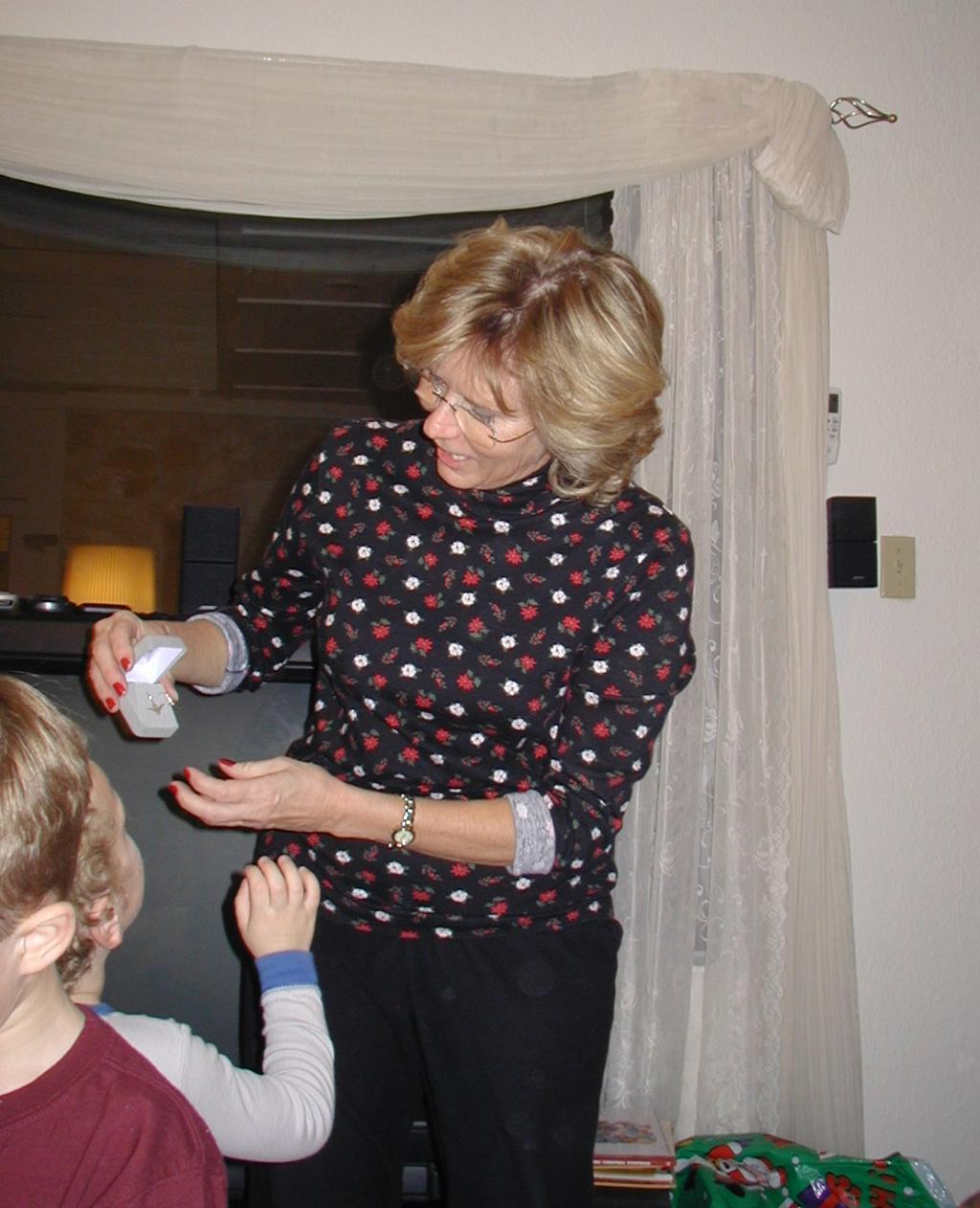 2003-12-24-Xmas-eve-16-Janeen-longhorns.JPG