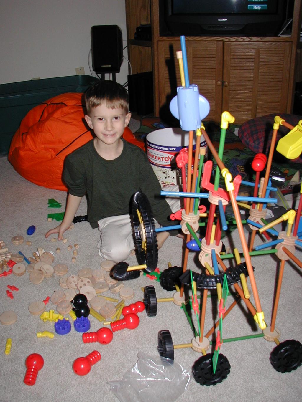2003-12-26-Chance-tinkertoys-1.JPG