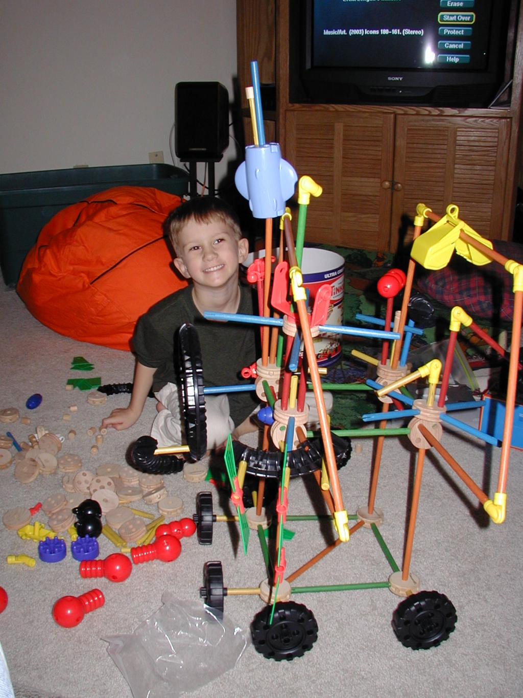 2003-12-26-Chance-tinkertoys-2.JPG