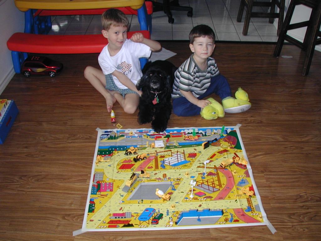 2003/12(December)/Christmas/1024x768_2003-12-27-Chance-Dax-Scout-construction-cars-1.JPG