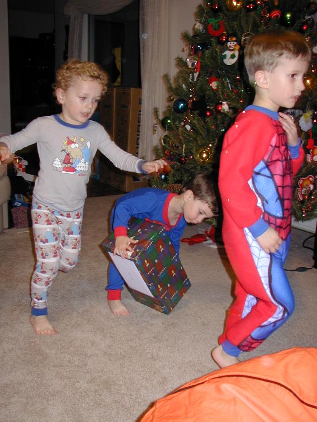 2003/12(December)/Christmas/640x480_2003-12-24-Xmas-eve-32-Vale-Dax-Chance.JPG
