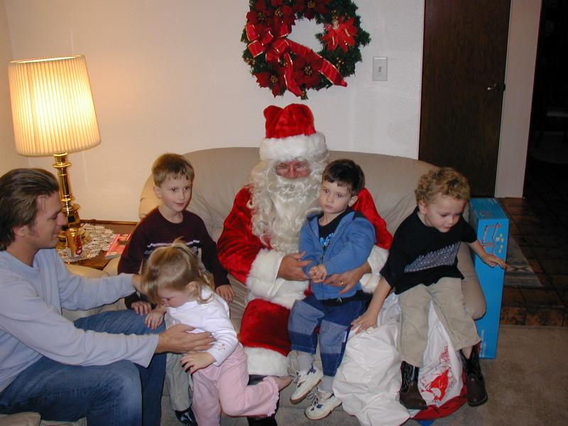 2003-12-24-Xmas-eve-14--Santa-Chance-Dax-Vale-Kyla.JPG