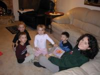 2003-12-24-Xmas-eve-01-reading-Chance-Vale-Kyla-Dax-Suzi.JPG