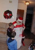 2003-12-24-Xmas-eve-07-Santa-Chance-Dax.JPG