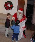 2003-12-24-Xmas-eve-08-Santa-Chance-Dax.JPG