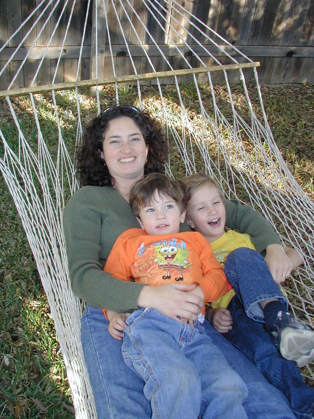 2003/12(December)/Misc/1024x768_2003-12-14-Suzi-Chance-Dax-4.JPG