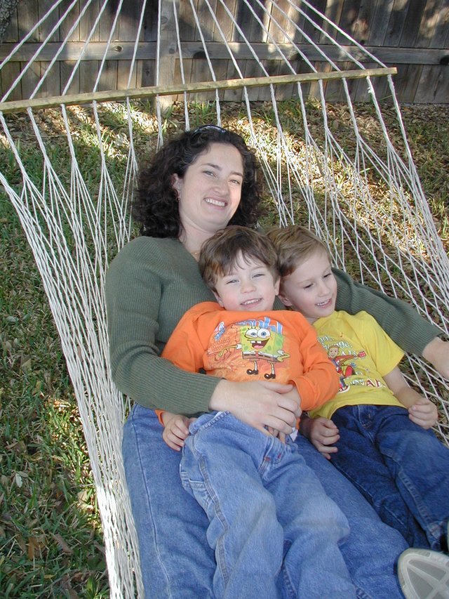2003/12(December)/Misc/640x480_2003-12-14-Suzi-Chance-Dax-3.JPG