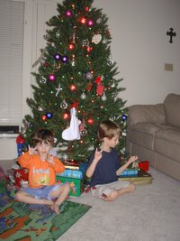 2003-12-22-Chance-Dax-Xmas-Tree-1.JPG