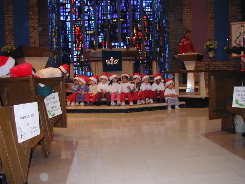 2003/12(December)/Xmas-Pageant/800x600_2003-12-12-Xmas-pageant-02-Dax.JPG