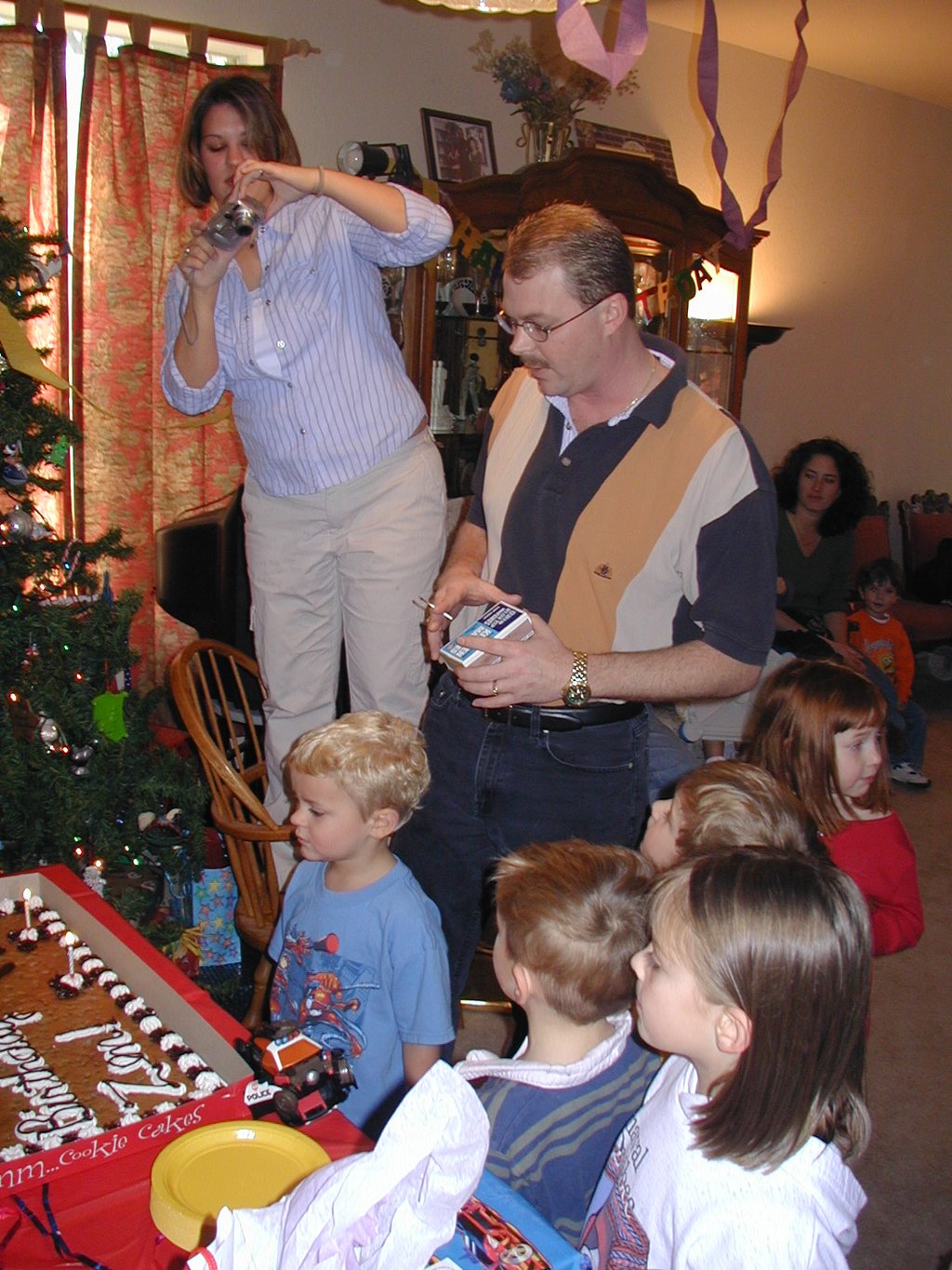 2003/12(December)/Zen-Bday/1024x768_2003-12-14-Zen-bday-11.JPG