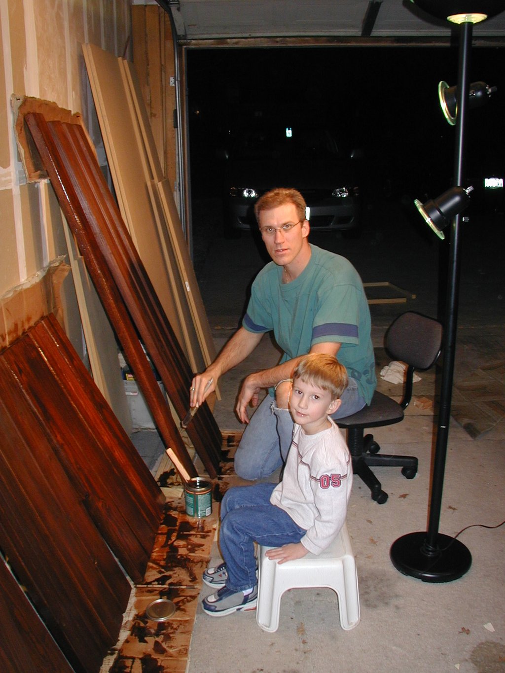 2004-01-12-BunkBed-1-staining-Travis-Chance.JPG