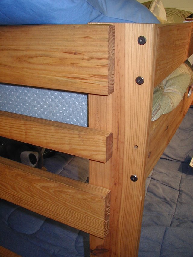 2004-01-03-bunkbed-9.JPG