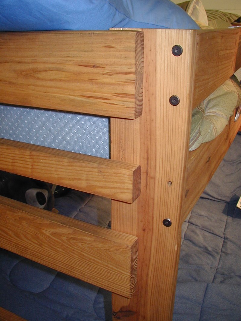 2004-01-03-bunkbed-9.JPG