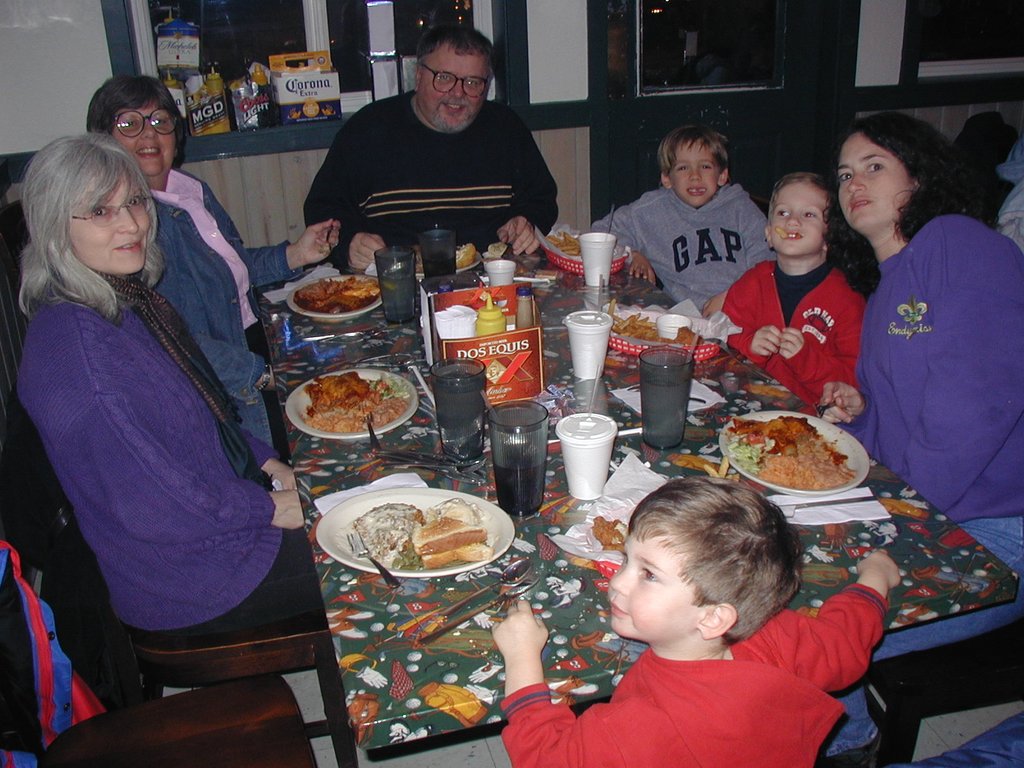 2004/01(January)/Ruidoso/1024x768_2004-01-18-Ruidoso-31-Grammy-Andrea-Jim-Jack-Chance-Suzi-Dax.JPG