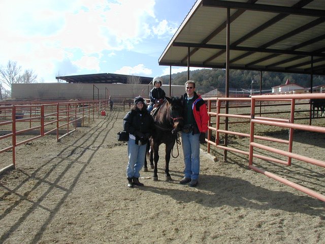 2004/01(January)/Ruidoso/640x480_2004-01-21-Ruidoso-12-horseback-riding-Travis-Chance-Dax.JPG