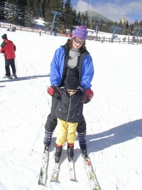 2004-01-18-Ruidoso-12-Chance-Suzi-skiing.JPG