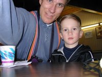 2004-01-19-Ruidoso-22-Chance-Travis-hot-chocolate.JPG