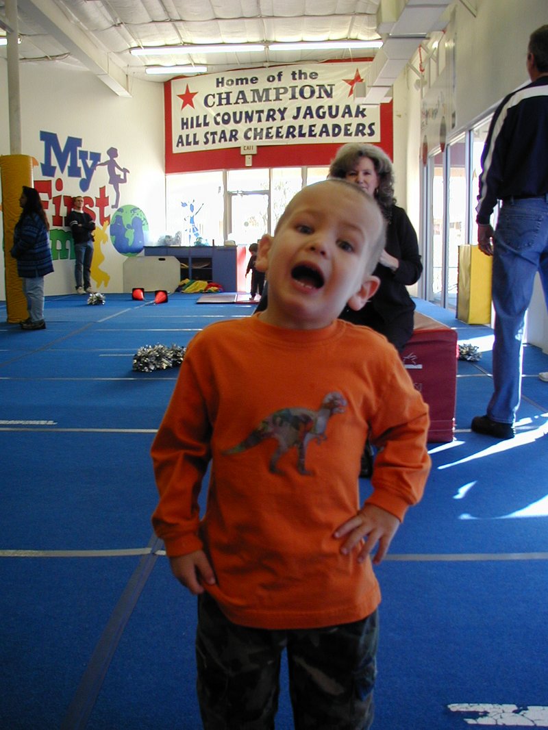 2004/02(February)/Colton-Bday/800x600_2004-02-07-Colton-Bday-1.JPG