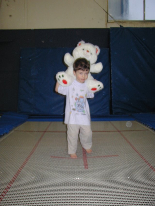 2004-02-10-Gynmastics-09-Dax.JPG