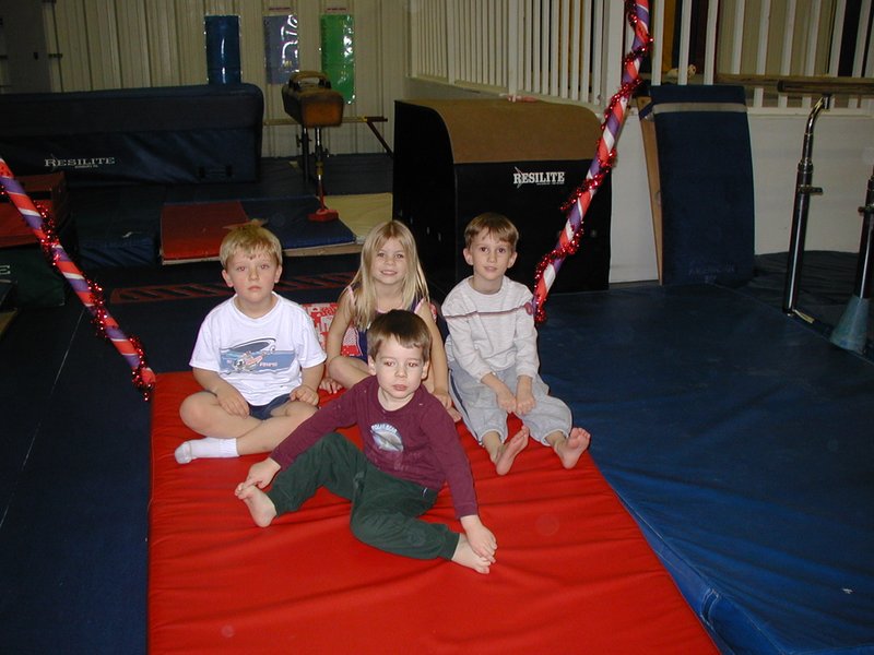 2004-02-10-Gynmastics-13-Chance.JPG