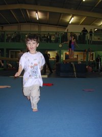2004-02-10-Gynmastics-11-Dax.JPG