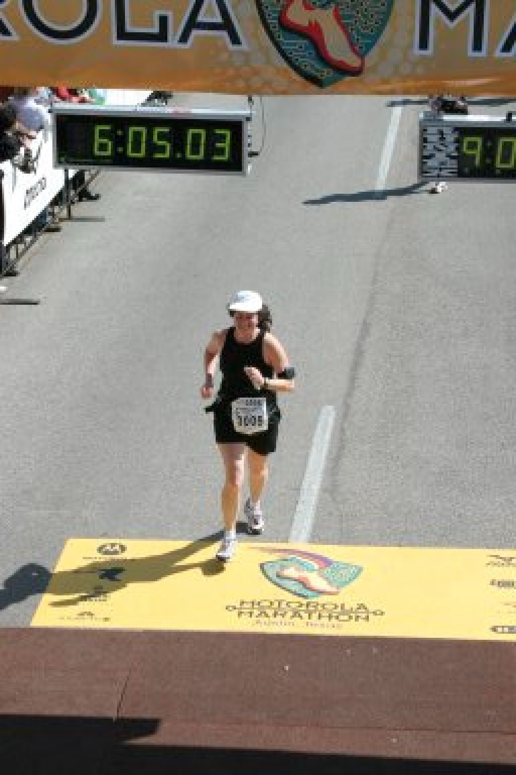 2004/02(February)/Motorola-Marathon/1024x768_2004-02-15-Professional-Marathon-04-Suzi.jpg