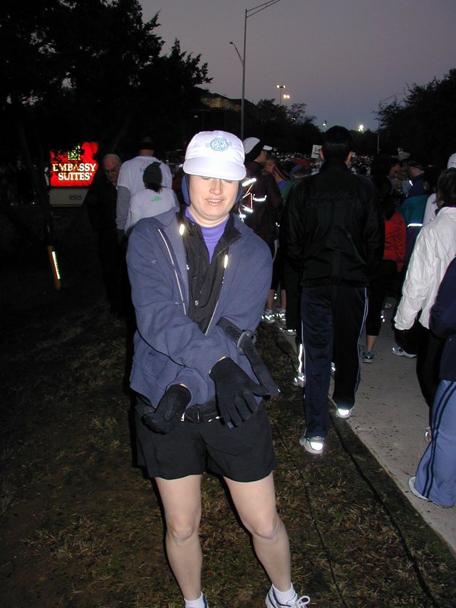 2004/02(February)/Motorola-Marathon/640x480_2004-02-15-Motorola-Marathon-02-Suzi-start.JPG