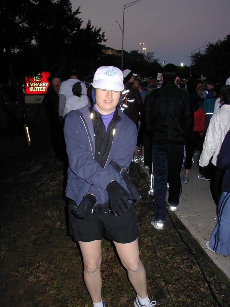 2004/02(February)/Motorola-Marathon/800x600_2004-02-15-Motorola-Marathon-02-Suzi-start.JPG